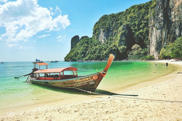8 Night 9 Days Kerala Honeymoom Tour Packages